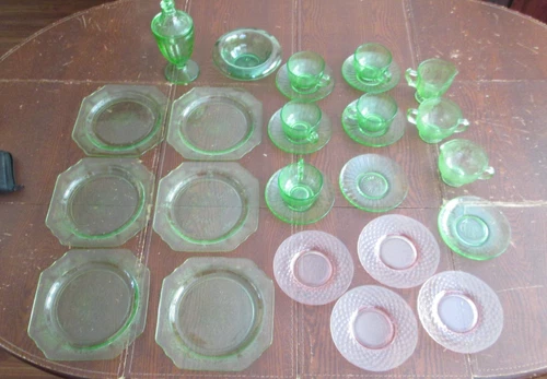 LOT Of 27  PIECES Green Uranium Depression Glass Vintage Vaseline Antique Glows