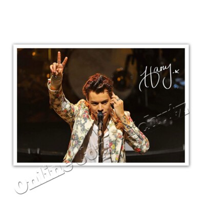 Harry Styles  ++  One Direction   ++   Autogrammfoto / autograph  [AK6]