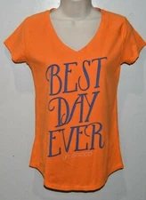 Life is Good. woman's Tech Vee BEST DAY EVER New with Tags