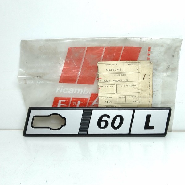 "Logo Initialen Modell Aluminium Seite Rechts Fiat Ritmo \" 60 L \" Original"-image