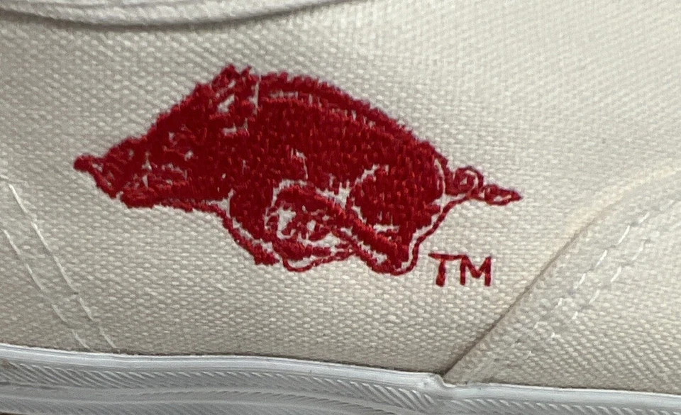New Arkansas Razorbacks Women’s Canvas Sneaker Shoe Ivory Lace Size 8.5 - Image 4 of 4