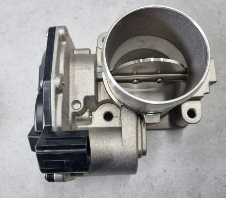 Cuerpo del acelerador (válvula de control de aire) para Hyundai ix35 2011-2015 motor diésel 2,0 L Foto 3 de 4