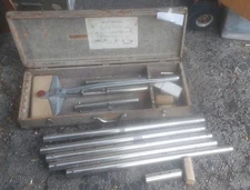 Roberts Carpet Stretchers Aluminum W/ Adjustable Locking Tube Model C