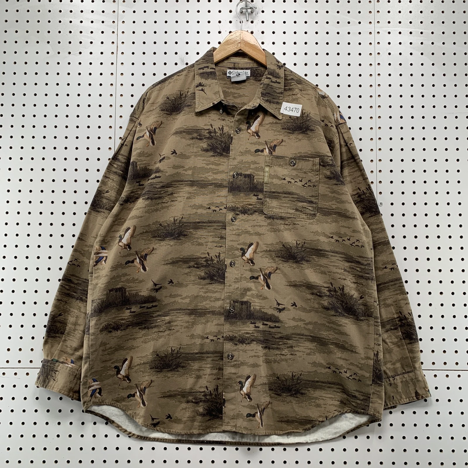 Columbia Outdoor Duck AOP Button Up Shirt Mens XL Brown All Over Print