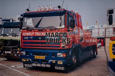 LKW Foto DAF 95 360 ATI Schwerlast Zugmaschine Niederlande rot VERWEIJ'S #e3lq