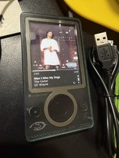 Microsoft Zune 30 Rare Halo 3 Edition 30gb MP3 Player READ 