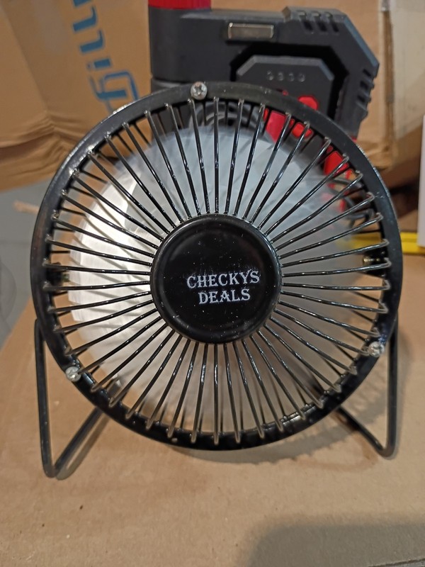 Checkys Deals 4 inch metal usb powered fan office computer desk portable Black