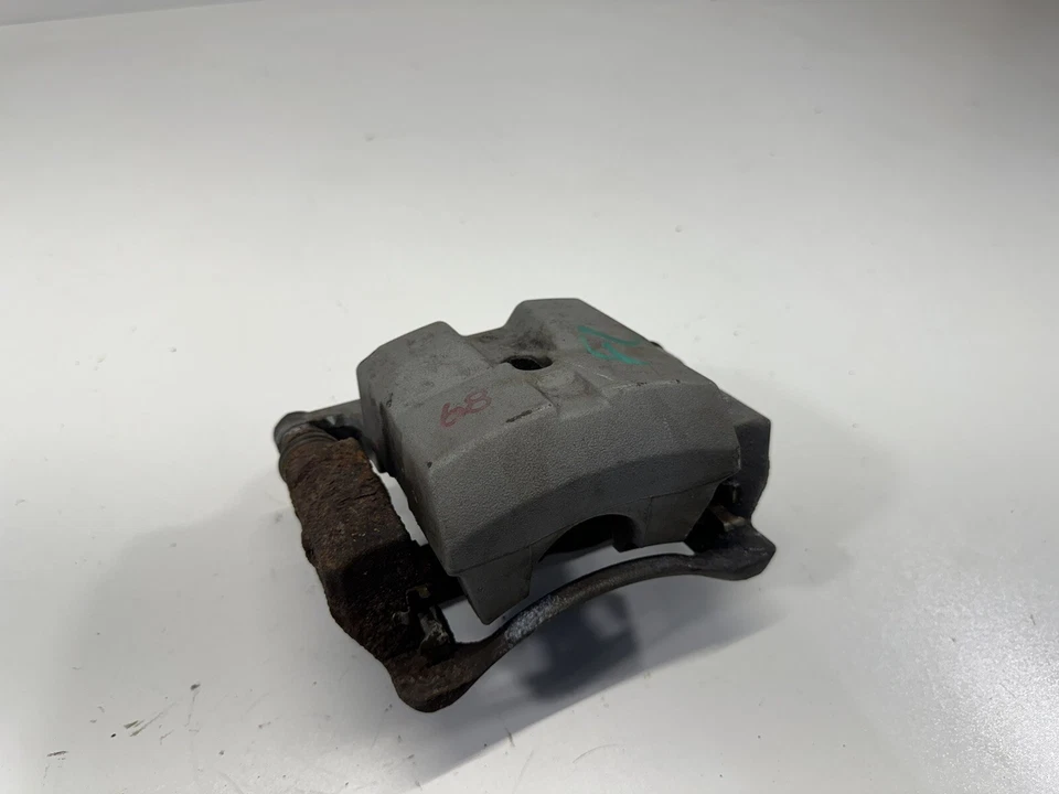 2016-2022 TOYOTA PRIUS FRONT LEFT SIDE DISC BRAKE CALIPER OEM 47750-47060 - Image 3 of 4