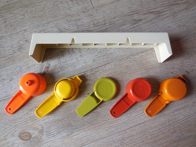 Tupperware vintage - Petite passoire rouge foncé