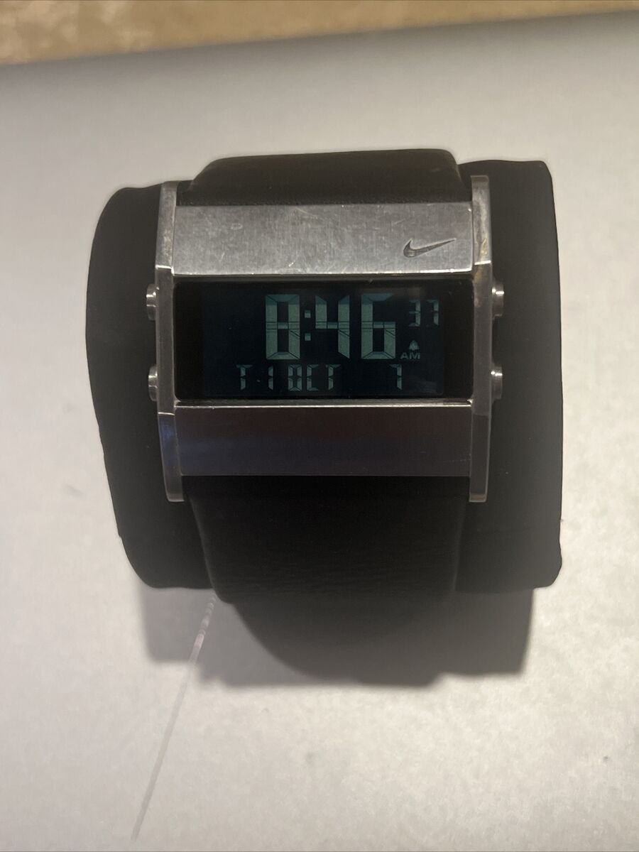 Rare-Brand New Nike Oregon Series Square Digital Black Rare-Brand New Nike Oregon Series Square Digital Black