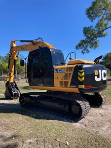 2017 JCB JS131 LC TRACKED HYDRAULIC EXCAVATOR - 4138 HOURS -EXCELLENT CONDITION