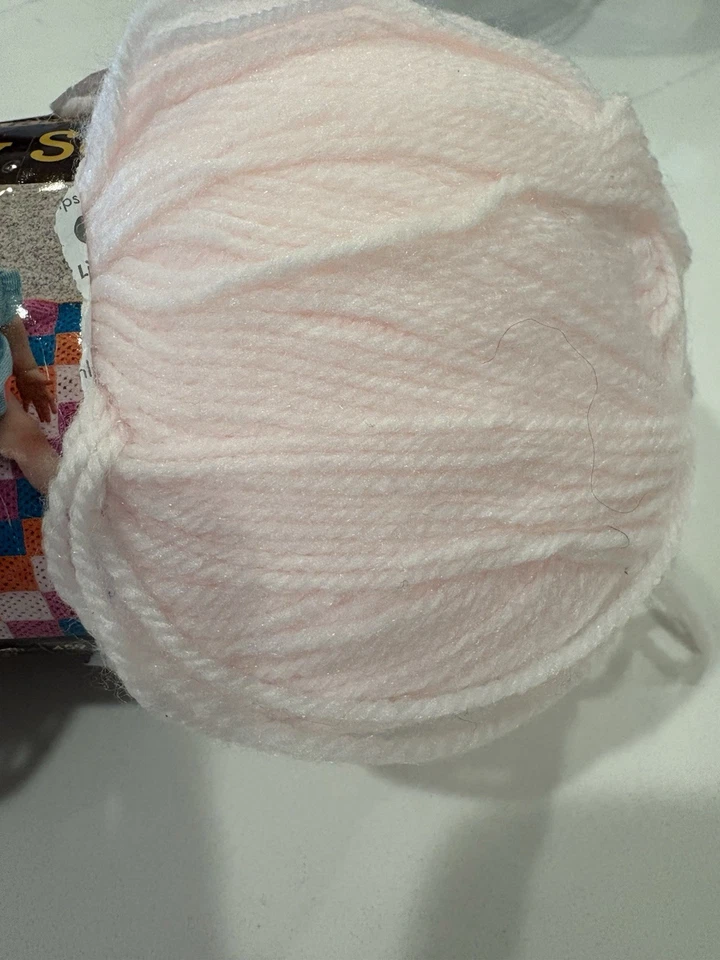 Fio macio Lion Brand Baby 104 pétalas 1 novelo 5 oz 459 jardas rosa muito claro - Imagem 3 de 4