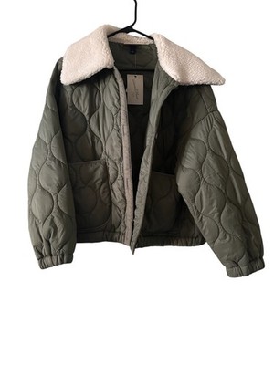 Universal Threads Lightweight Green Jacket With Sherpa Collar