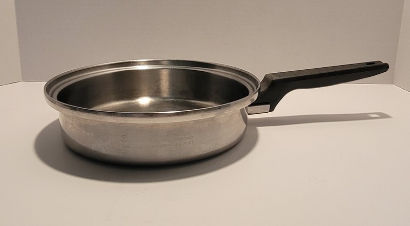 Royal Prestige 9 Inch 7 Ply SS Titanium Copper Silver Alloy Sauce Pan No Lid