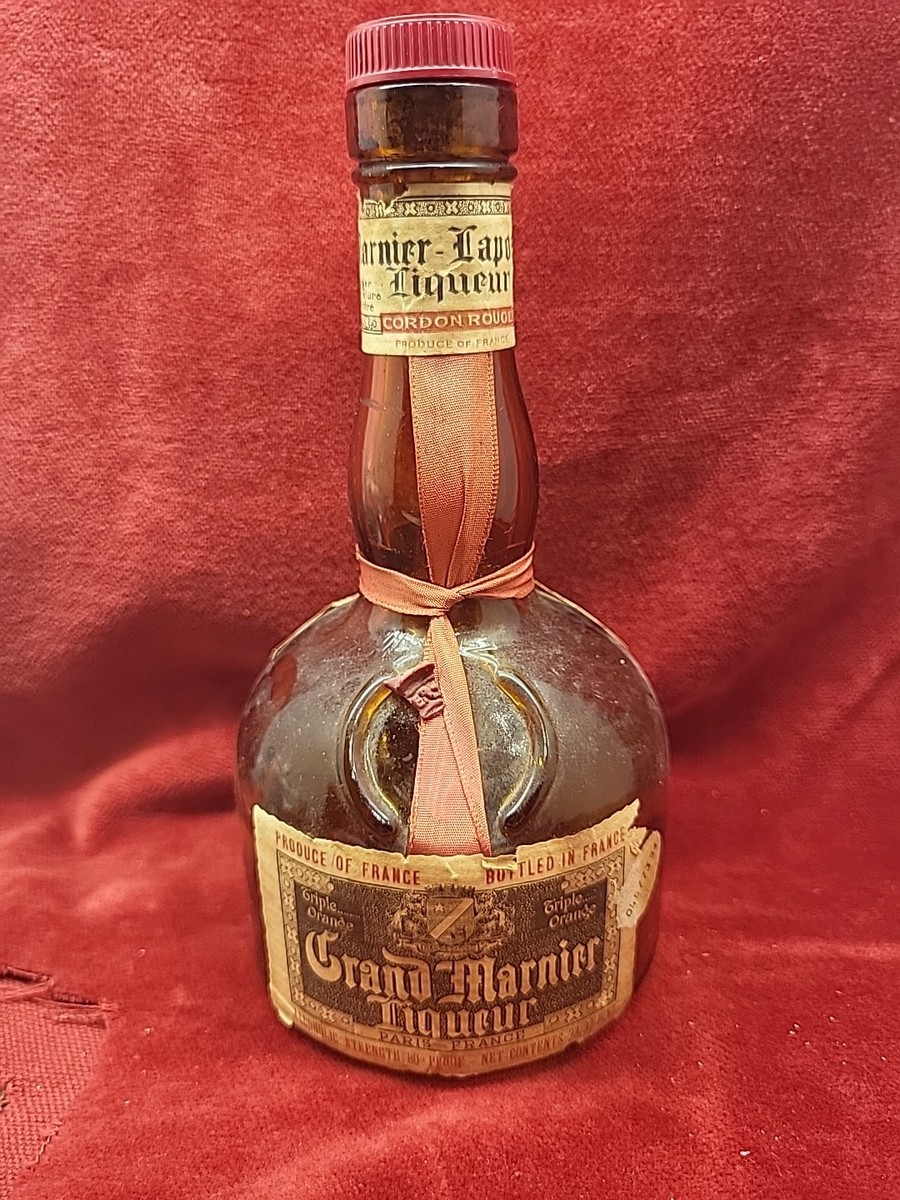 Vintage Grand Marnier Liqueur Bottle (empty) Paris. 23/32 Quart