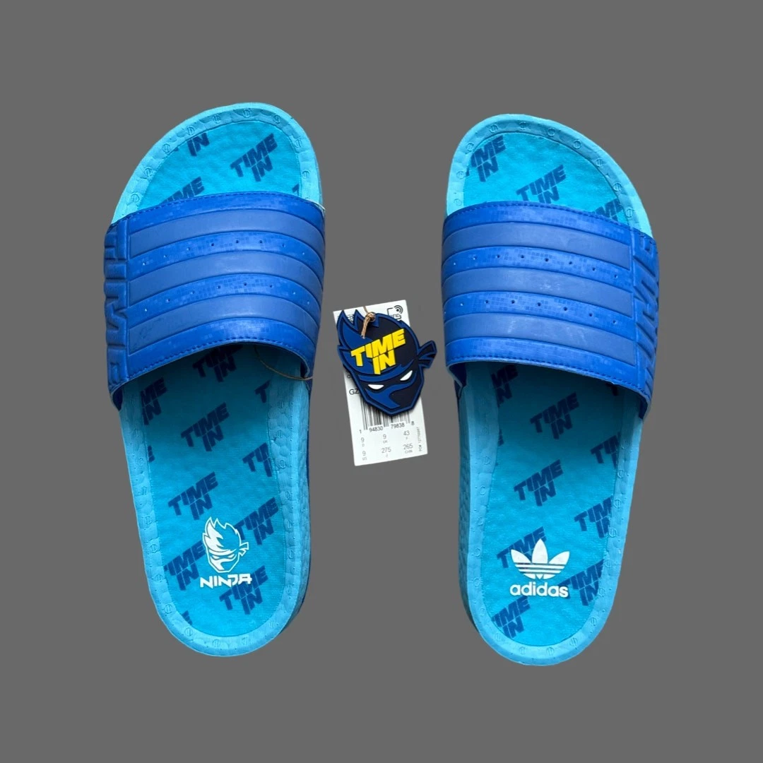 Ninja x Adilette Boost Slide Adidas 'Time In Blue Signal Cyan' taglia 9 nuovo con etichette GZ3757