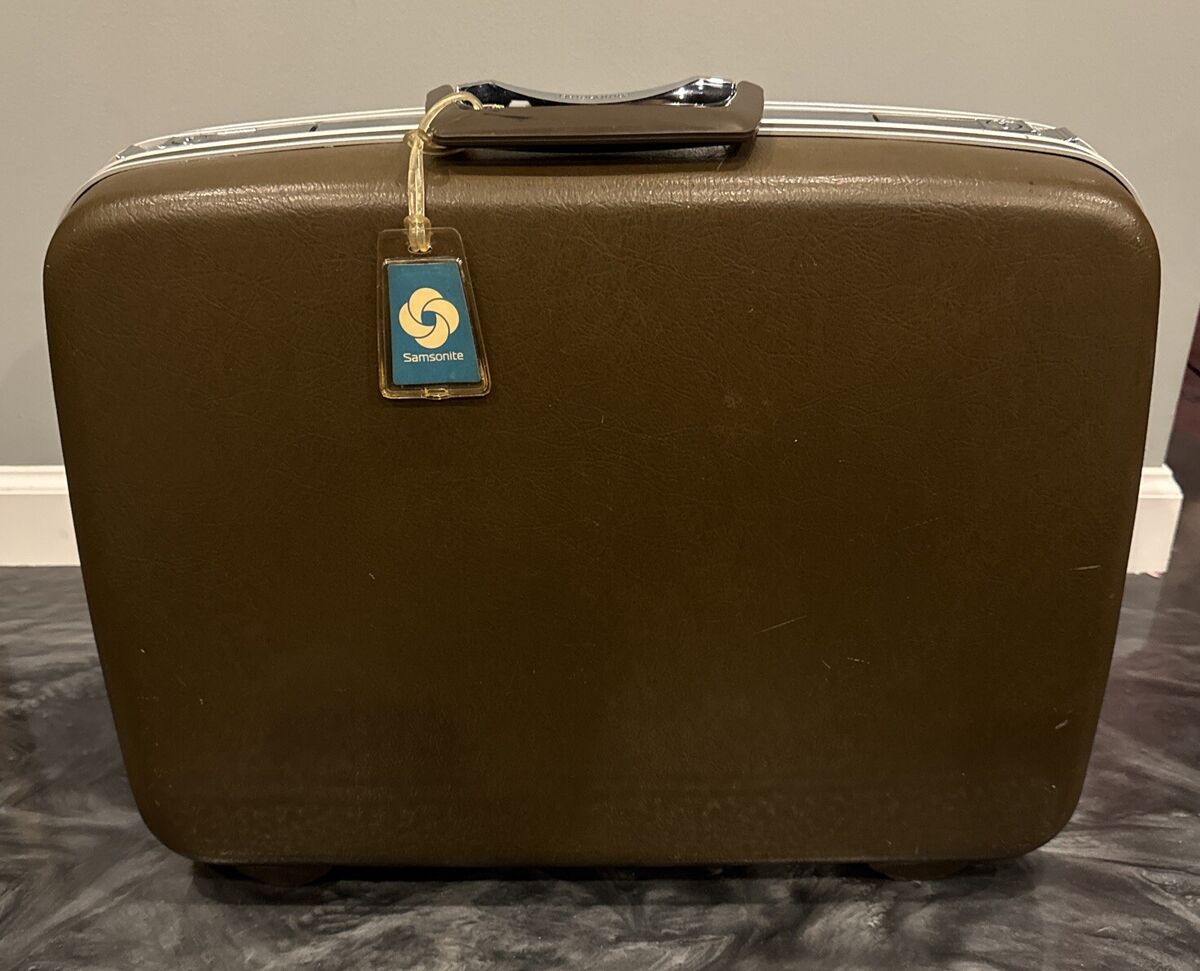 Vintage 1960s Samsonite Silhouette Green/Brown Suitcase Vintage 1960s Samsonite Silhouette Green/Brown Suitcase