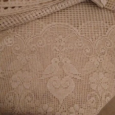 Tablecloth Birds Hearts Table Runner??