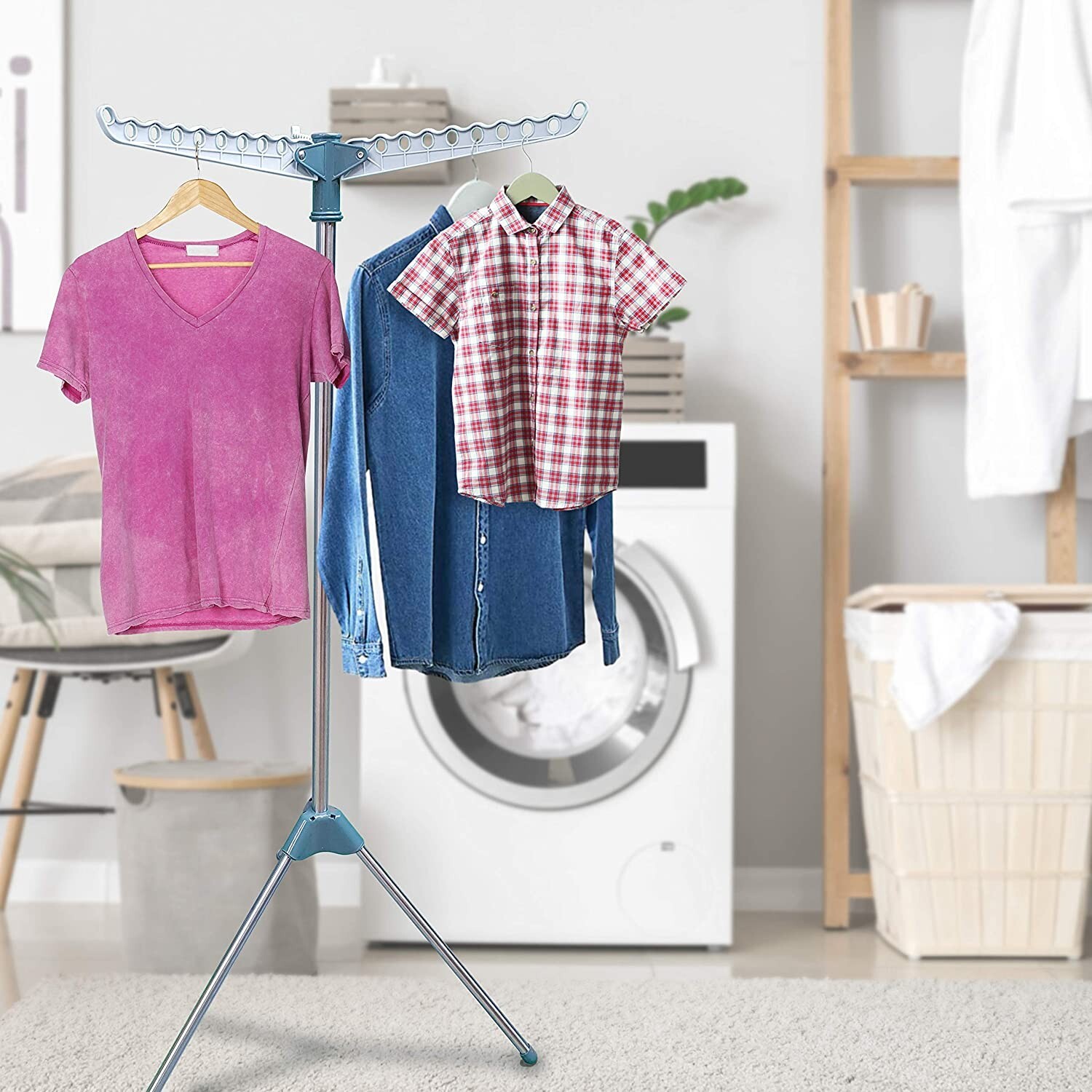 Étendoir à linge pliable pour en finir avec le manque de place en appartement