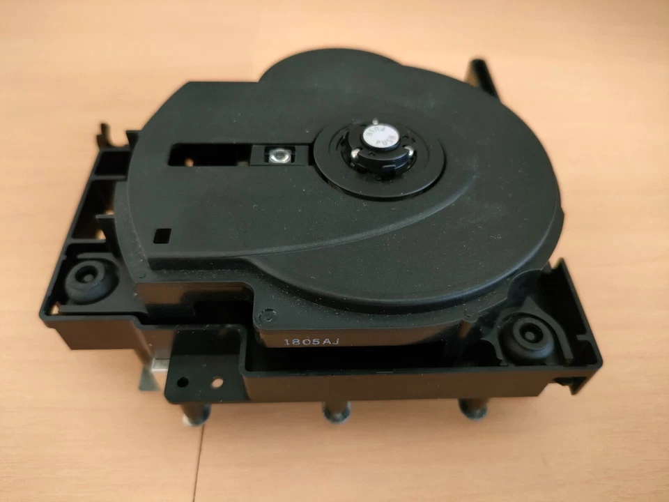 Nintendo Gamecube Replacement Optical Laser Drive Assembly Replaced Capacitors - Image 4 of 4