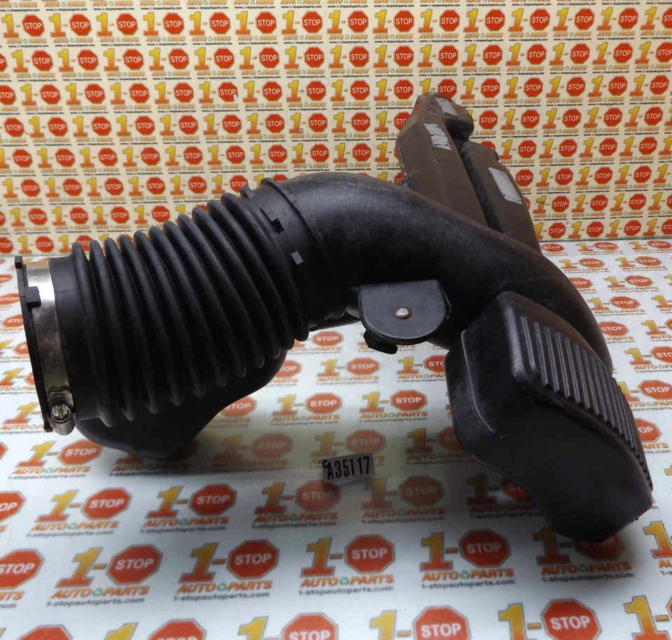 Chevrolet Tahoe 2007-2014 filtro de aire montaje conducto de salida 15901934 OEM Foto 3 de 4