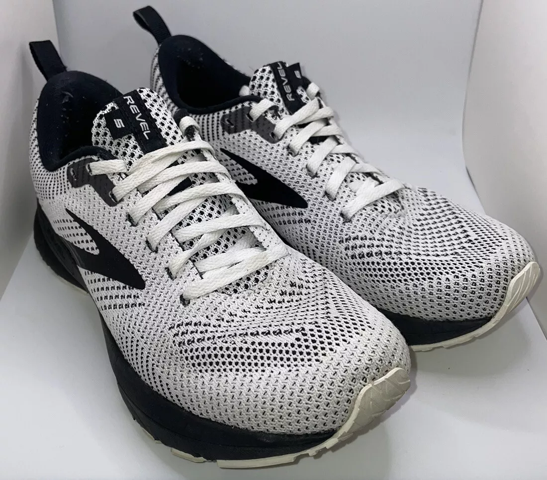 Brooks Revel 5 Womens Size 8 Running Shoes White Black Athletic Sneakers  Gym