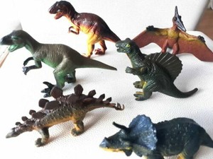 dinosaurs plastic
