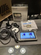 Garmin nüvi 1300 Automotive Mountable/ Comes With Everything Listed On Box WORKS