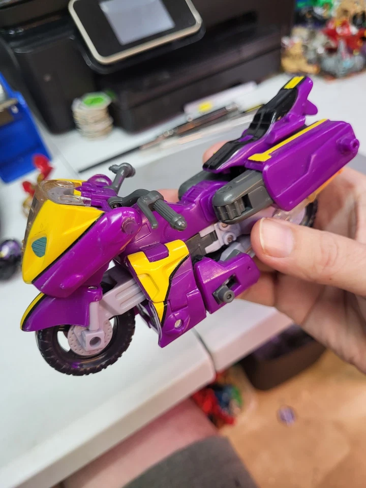 Transformers Armada Sideways Figure Hasbro 2002 Deluxe Class Purple Motorcycle - Image 4 of 4