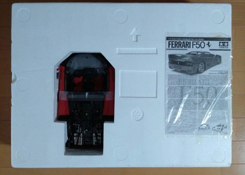 Tamiya Ferrari F50 1/12 Scale Semi-Assembled Die-Cast Model - Picture 3 of 8