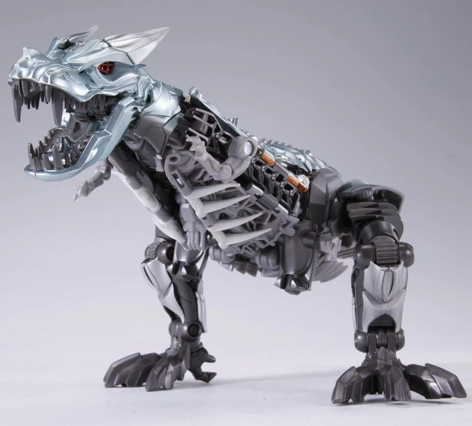 AD20 Black Knight Grimlock Japanese Exclusive Transformers Age of Extinction - Image 2 of 3