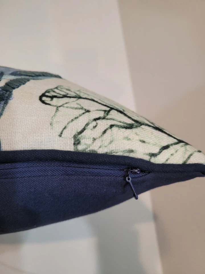 Envogue Coastal Embroidered Crab Coral Shells Linen Feather Filled Pillow 20x20" - Image 2 of 4