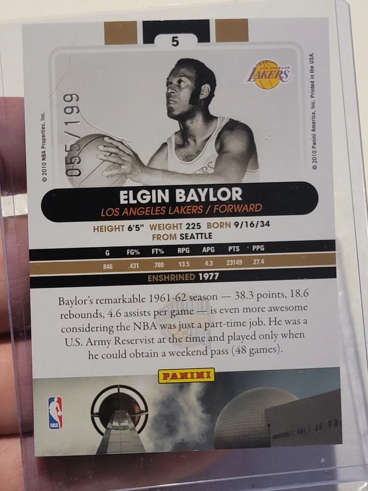 Tarjeta del Salón de la Fama del Baloncesto Panini 2010 #/199 Inserto Elgin Baylor L.A. Lakers Foto 2 de 2