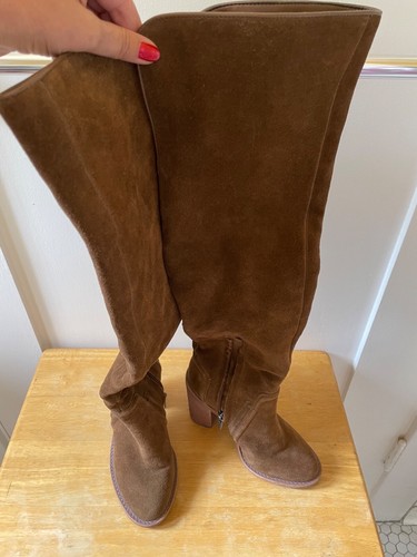 Vince Camuto Size 4 US Suede Brown 