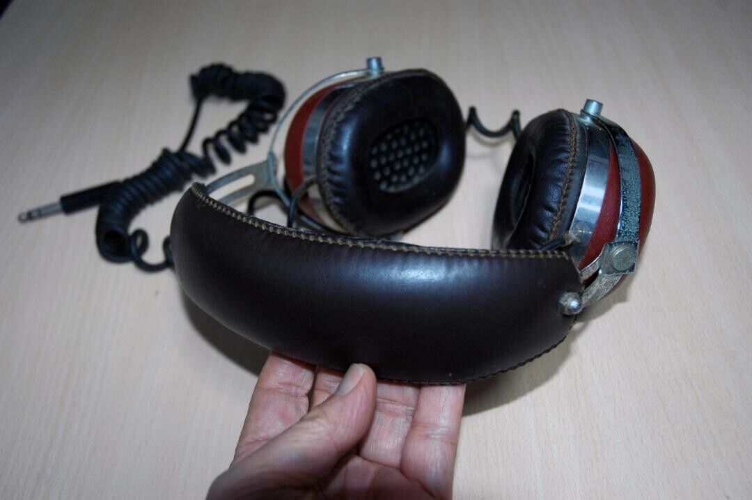 Technics EAH-230 Vintage Headphones Showa Retro Rare Fully Technics EAH-230 Vintage Headphones Showa Retro Rare Fully