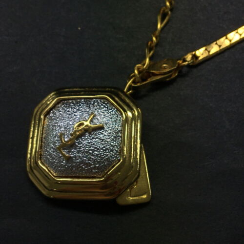 Yves Saint Laurent YSL Logo Rhinestone Gold Tone Pendant Necklace/2BC0576 - Imagen 3 de 8