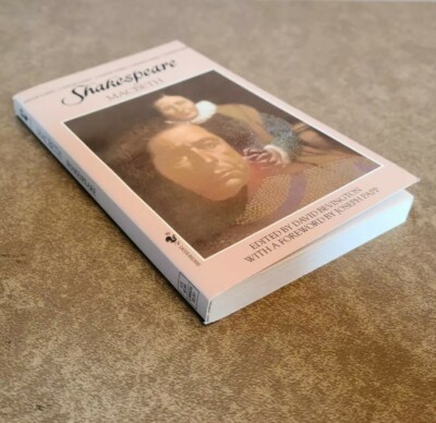 Macbeth by William Shakespeare - 1988 - A Bantam Classic - Paperback