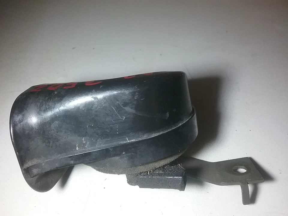 Nissan 350Z/Infiniti I35 2003-2007 bocina de señal (color negro) 004035 (M93) Foto 2 de 4