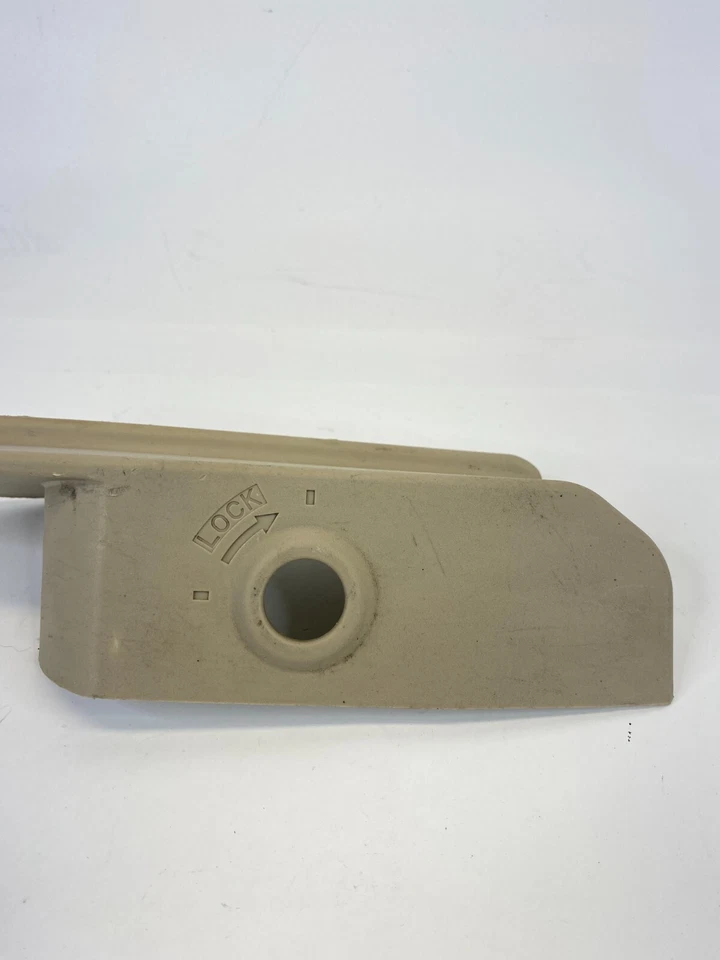 2004-2008 Toyota Solara Rear Luggage Lock Door Cover Bezel 64657-AA010 Foto 4 de 4