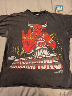 シカゴブルズ 1998 NBAチャンピオン Tシャツ Vintage Chicago Bulls 1998 NBA Champions Benny The Bull Shirt L