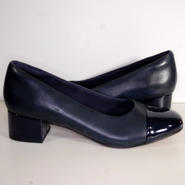 clarks chartli diva comfort dress pumps cap toe blue navy clarks chartli diva pump