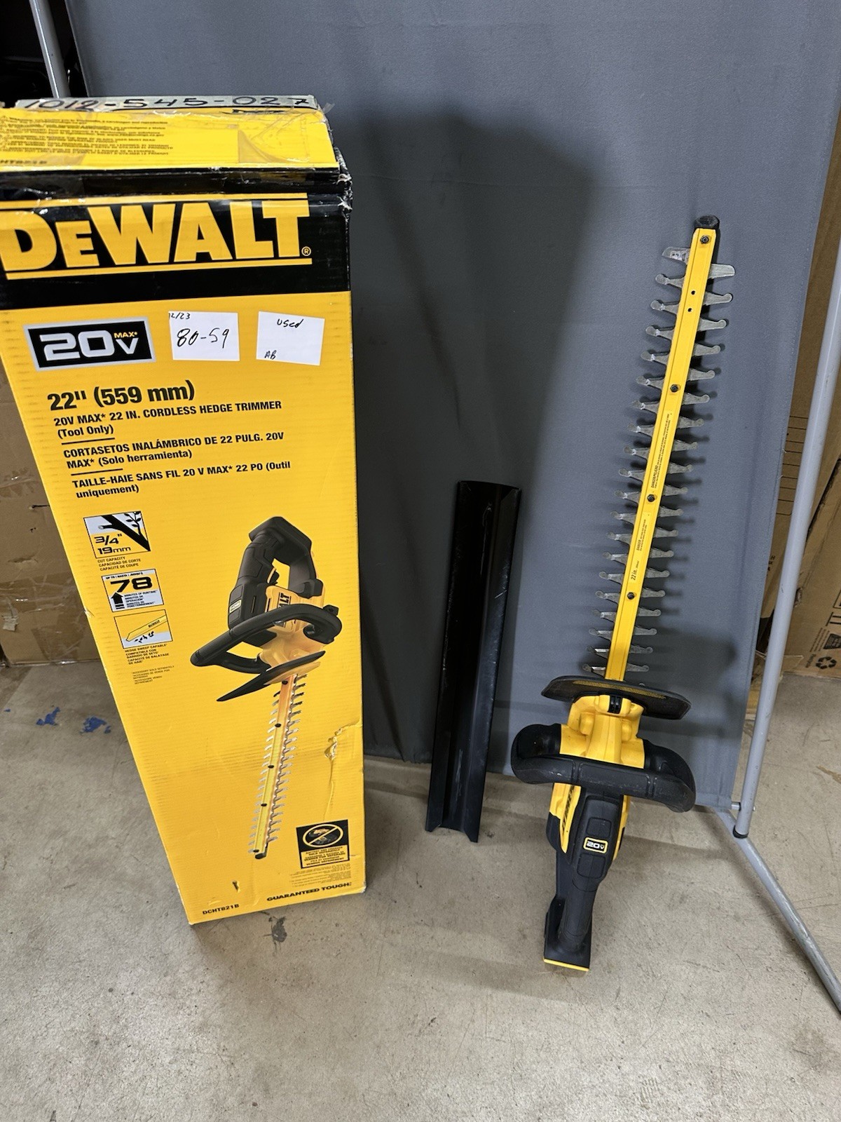 DEWALT 20V MAX 22" Cordless Hedge Trimmer,Tool Only (DCHT821