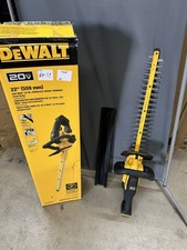 DEWALT 20V MAX 22" Cordless Hedge Trimmer,Tool Only (DCHT821B) Used