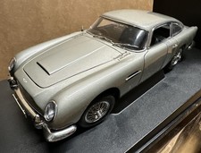 NIB AutoArt “Goldfinger” Aston Martin DB5 Silver 1:18 James Bond 007