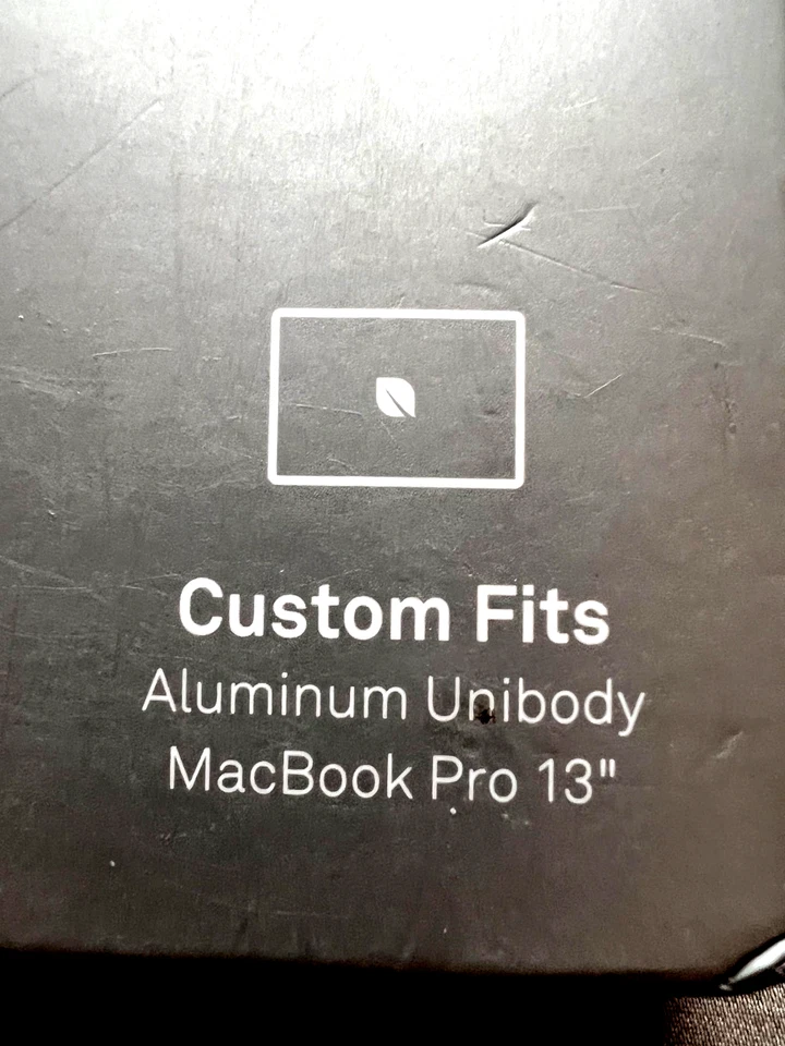 INCASE Brand Hardshell Case for MACBOOK PRO 13" NIB - Image 4 of 4