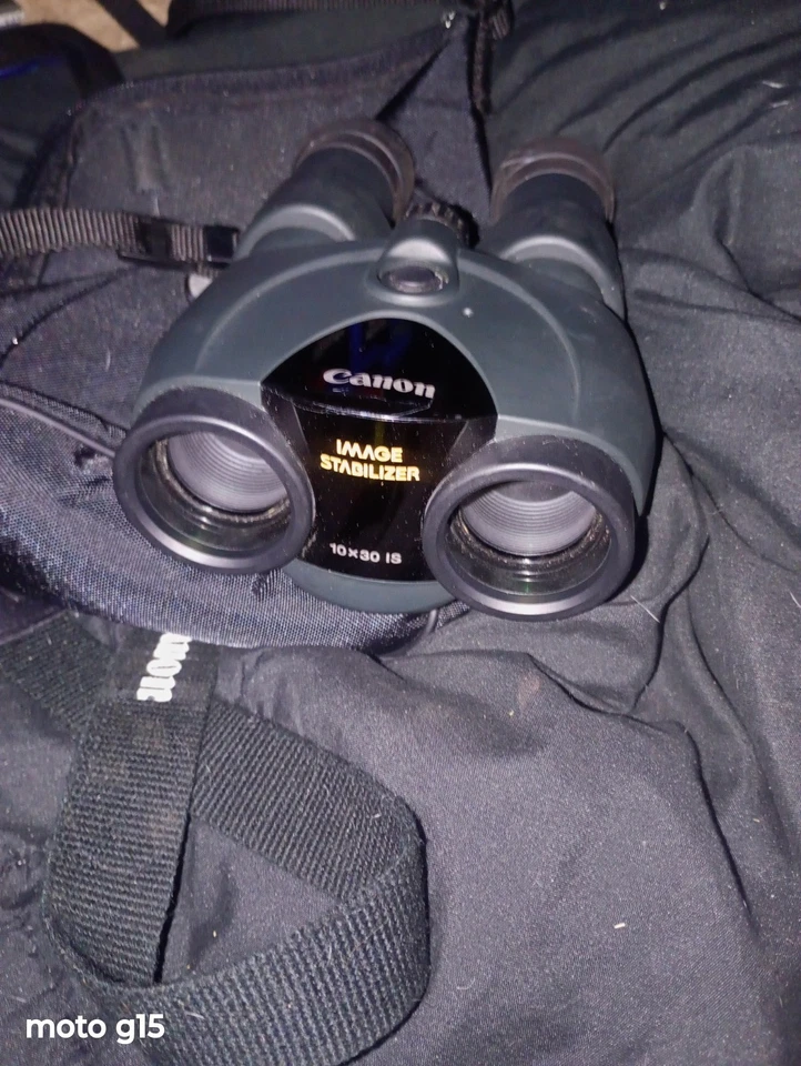 Binoculares estabilizador de imagen Canon IS 10X30 Foto 3 de 4