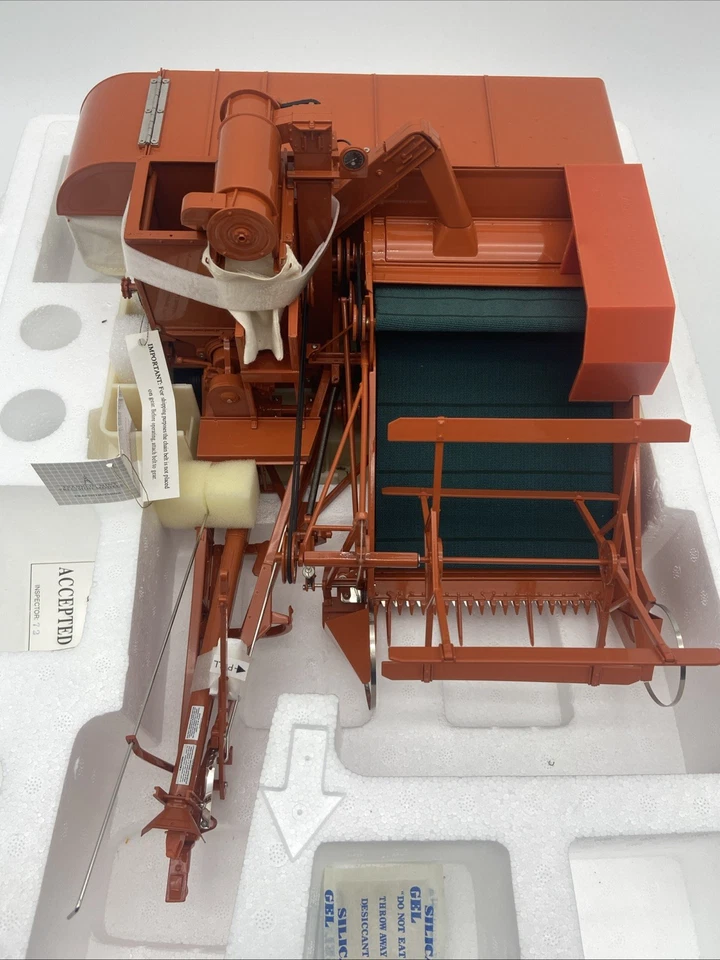 Franklin Mint Type 60A All-Crop Harvester 1/12 Open Box - Image 2 of 4