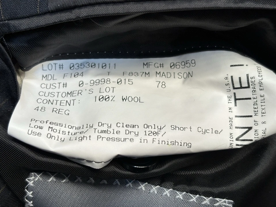 Hickey-Freeman 48R NAVY PINSTRIPE 2pc 2btn YrRnd Suit 39Wx29.75L Made in USA EUC - Image 4 of 4