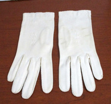 Vintage MADE IN WESTERN GERMANY WEAR RIGHT IVORY Wrist Length GLOVES Women's 7.5