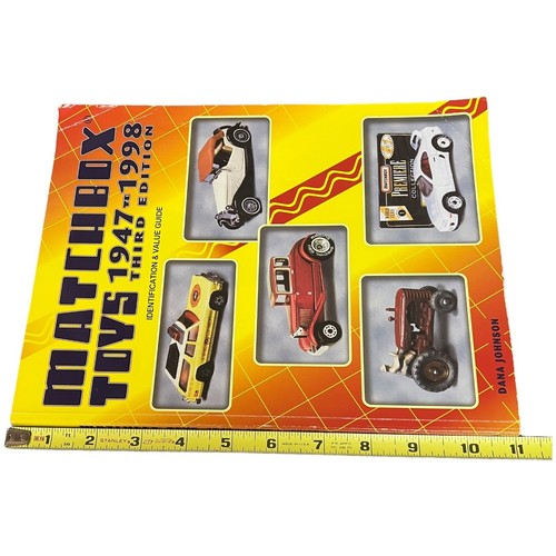 Matchbox Toys 1947 to 1998 Identification Value Guide Third Edition 1999 - Picture 4 of 9